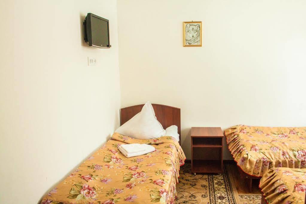 קראקול Park Hotel&Hostel מראה חיצוני תמונה