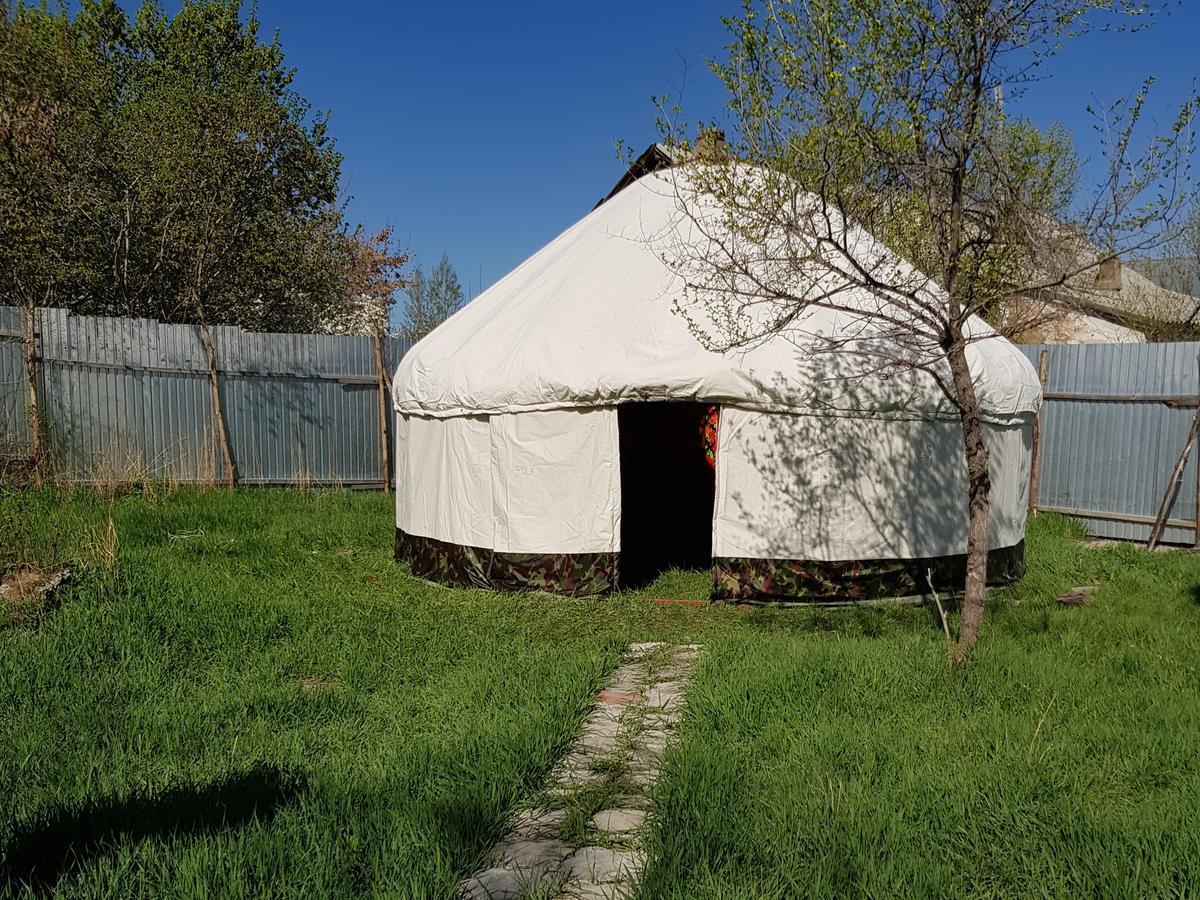 קראקול Park Hotel&Hostel מראה חיצוני תמונה